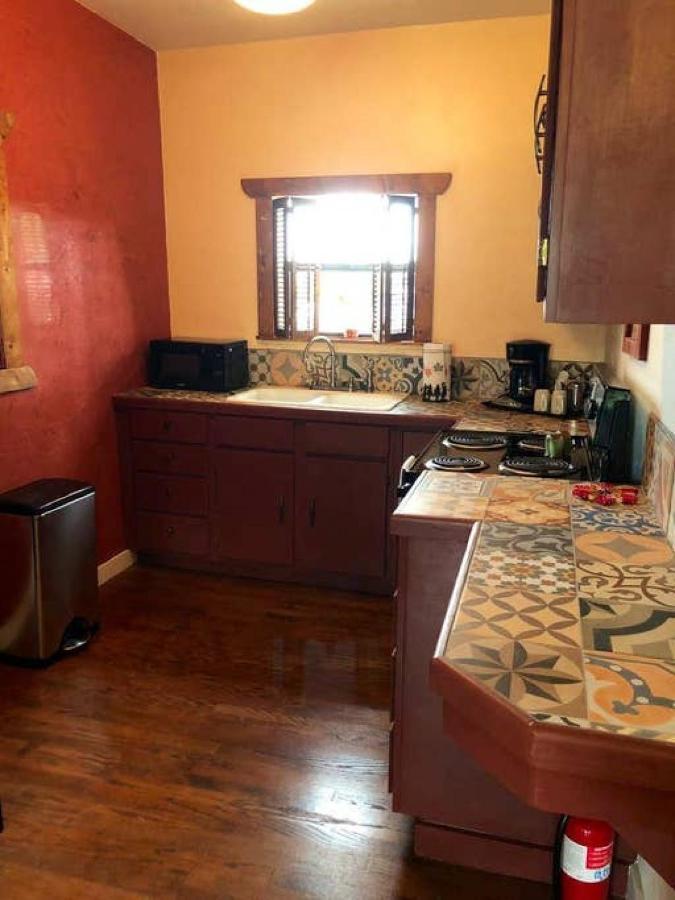 Bed and Breakfast El Viejo Adobe - Across From Sul Ross Campus Alpine Esterno foto