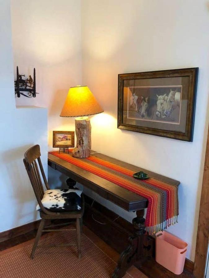 Bed and Breakfast El Viejo Adobe - Across From Sul Ross Campus Alpine Esterno foto